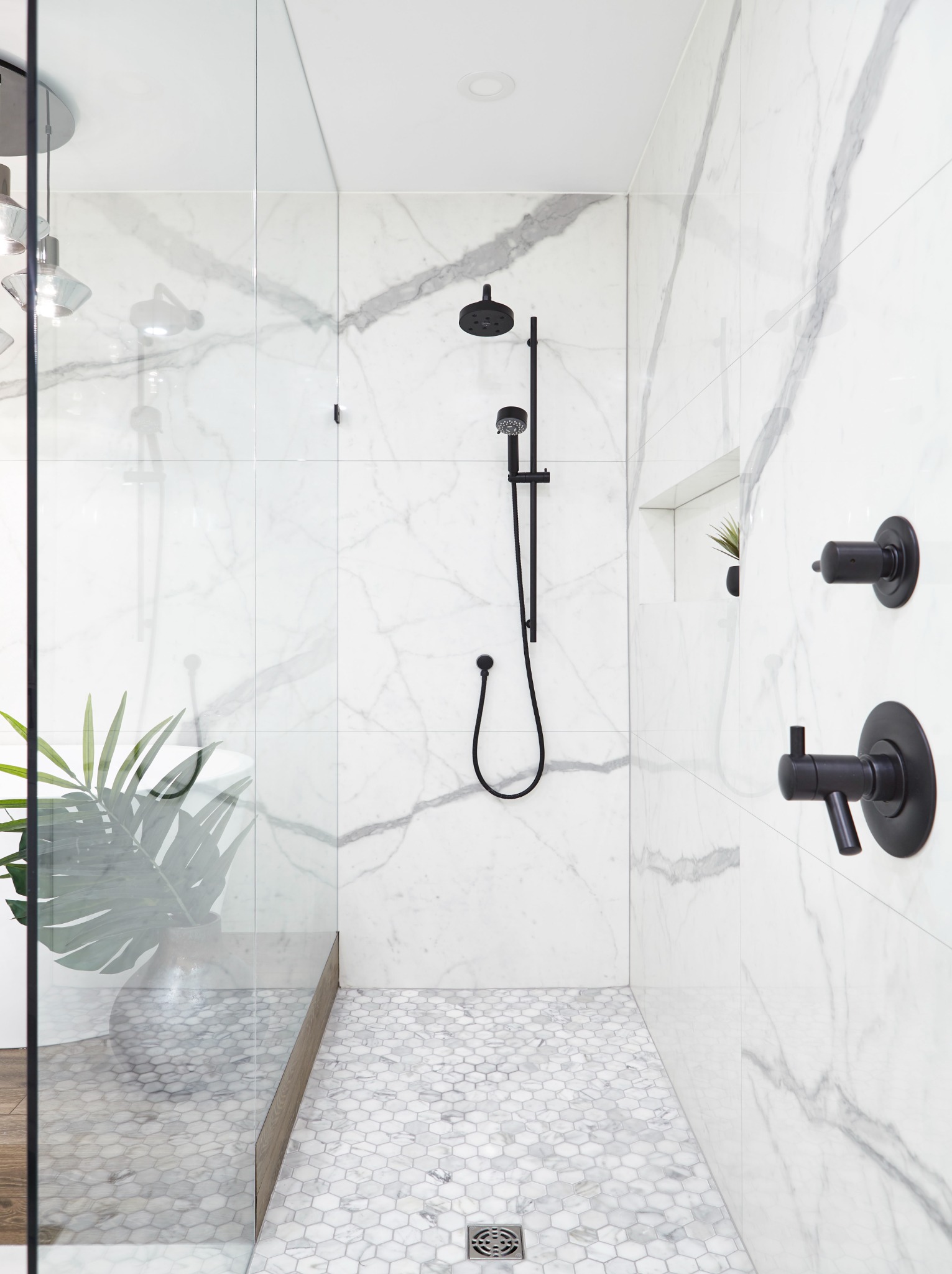 LUX Design Inc photo 3