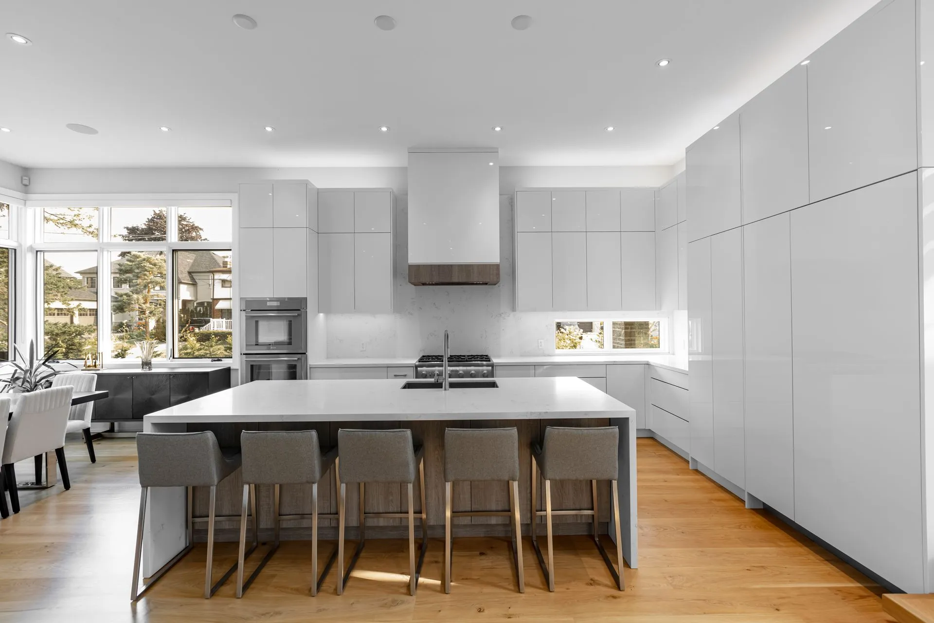 Kitchen Land Contemporary Two Tone Kitchen Design