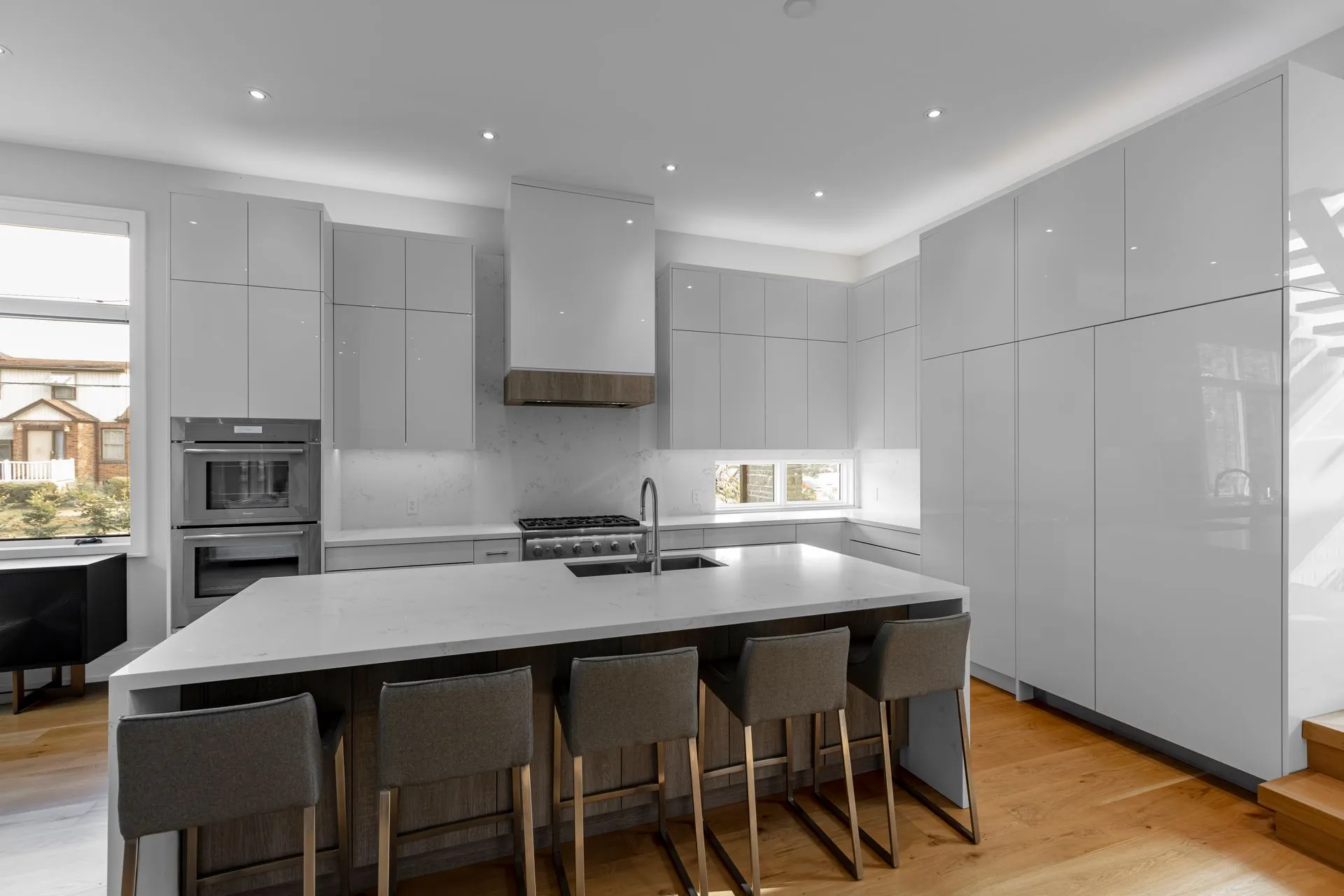 Kitchen Land Contemporary Two Tone Kitchen Design with Island