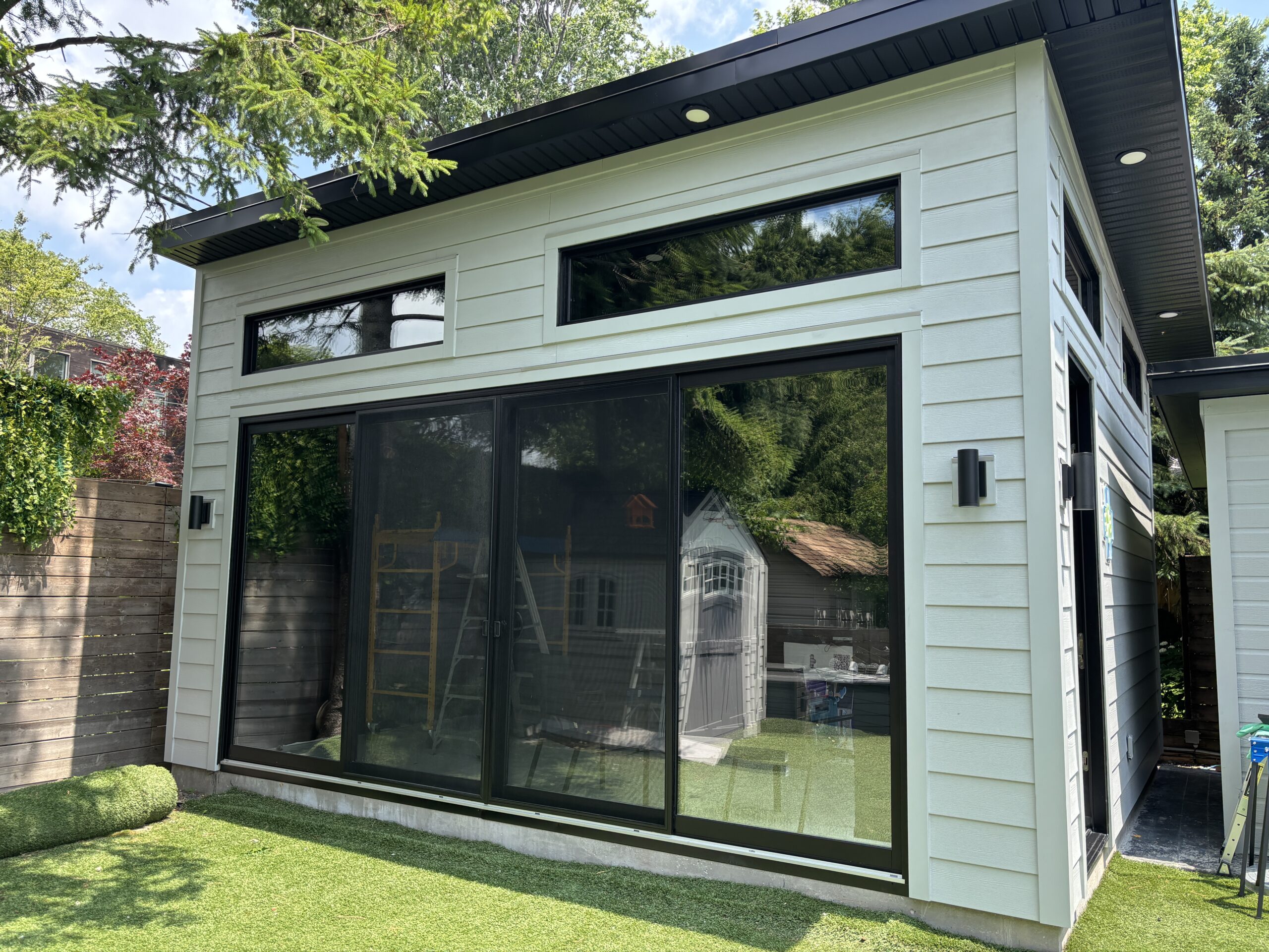 ACTUAL KUBURA SIDING PROJECT • GREATER TORONTO AREA - After